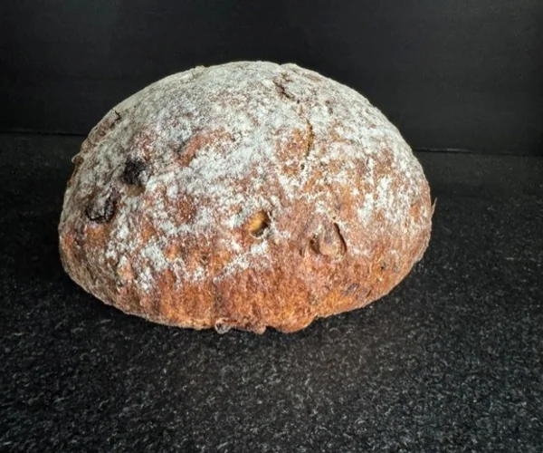 Klein notenbrood rozijnen